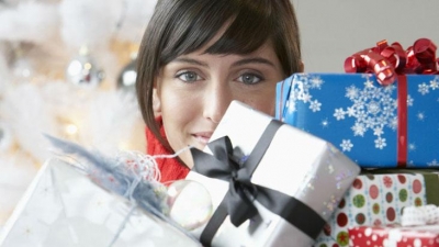 Lojas abrem domingo até às 17 horas