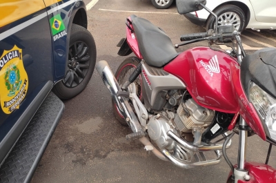 PRF alerta para distância segura entre veículos na rodovia