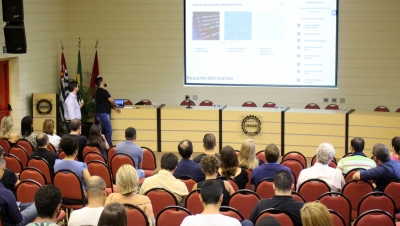 UNIVEMEAD: evento insere alunos em um novo modelo de educação 