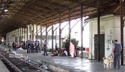 Mulher vai procurar o filho usuário de drogas e acaba assaltada em Marília