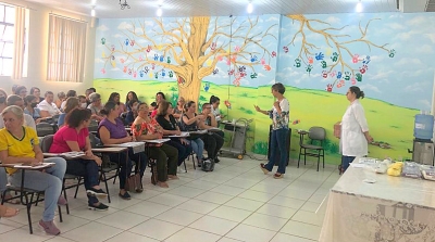 Educação realiza curso de capacitação em serviço de alimentação escolar em Marília