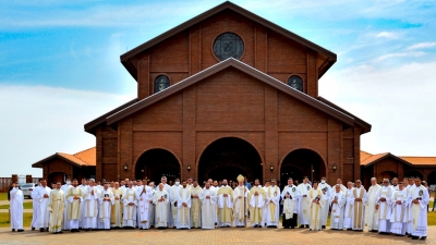 Igreja católica inaugura mosteiro em Marília