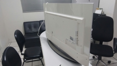 Polícia Militar apreende TV furtada de casa