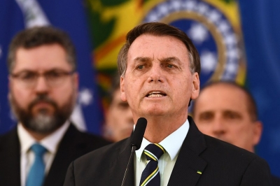Bolsonaro desiste do Renda Brasil e mantém Bolsa Família até 2022
