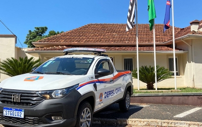 Prefeitura de Vera Cruz recebe viatura para a Defesa Civil