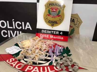 Rapaz é preso com entorpecentes por policiais da Dise