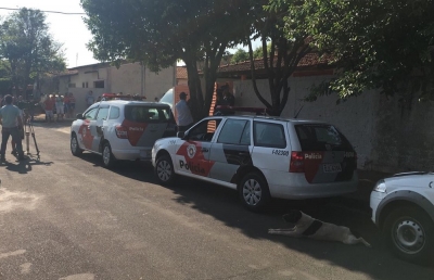 Criança escapa e chama a polícia após pai matar família