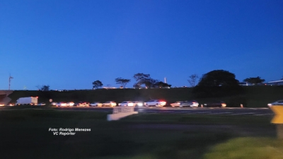 Volta para casa tem acidentes e congestionamento em Marília