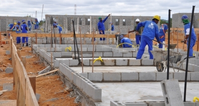 Emprego na construção civil encerra ano em queda