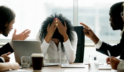 Estudo mostra que 76% das mulheres sofreram violência no trabalho