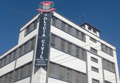 PM apreende fogos de artifício e material utilizado na soltura de balões em Marília