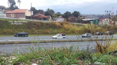 CHUVA! Acidentes envolvendo 15 veículos deixam 3 feridos, um em estado grave em Marília