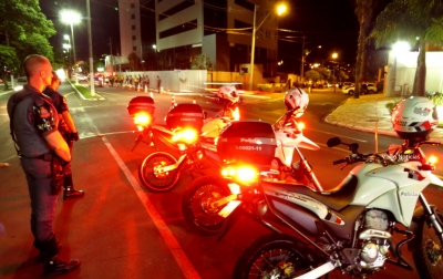 Polícia Militar realiza bloqueios em pontos na cidade