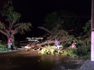 Internautas registram estragos. Sem energia e água população vive drama e protesta