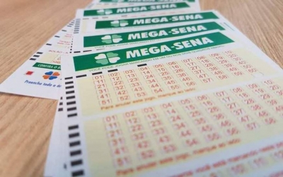 Mega-Sena acumula e vai a R$ 42 milhões