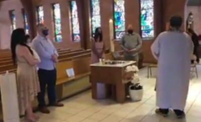 Menino com autismo é expulso da igreja por fazer barulho durante o batismo da irmã