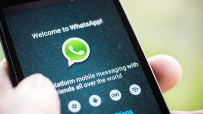 Vazar conversas de grupo de WhatsApp causa dano moral, decide juiz