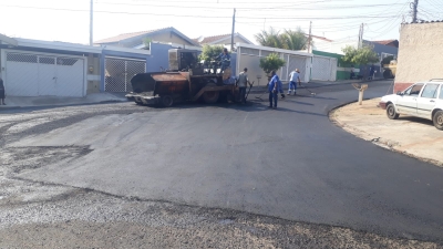 Prefeitura avança no recape de vias públicas em Marília