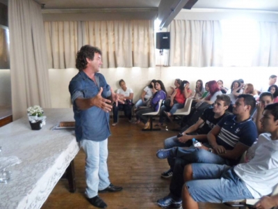 Escola de Pompeia promove projeto Profissões 2015 