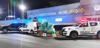 Garoto de 15 anos transporta quase uma tonelada de maconha em veículo roubado