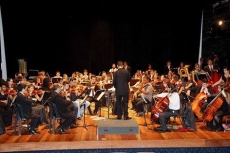 Orquestra Sinfônica de Bauru              se apresenta em Marília