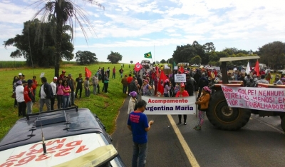 MST interdita BR-153 por quase duas horas