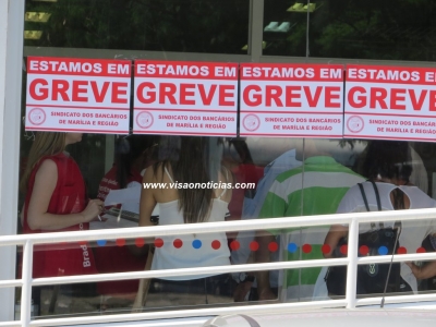 Bancos particulares voltam ao trabalho nesta terça. 