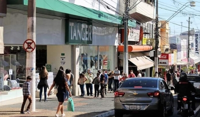 Sindicato do Comércio orienta empresas sobre horários e jornada em Marília