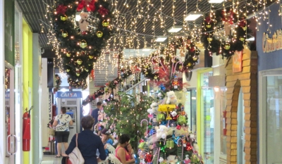 Consumidores elogiam decoração de Natal da Galeria Atenas