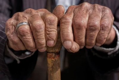 Rapaz agride e ameaça o próprio pai só porque pediu para arrumar um emprego