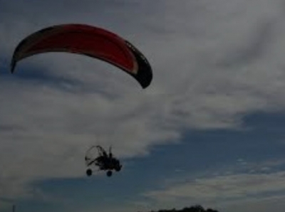 Piloto que caiu com paramotor em Marília passa por cirurgias no HC 