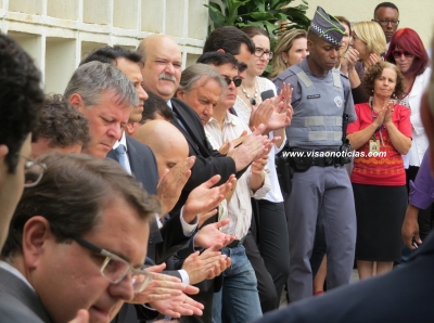 Juízes e Ministério Público fazem protesto em Marília e alertam para risco da volta da ditadura