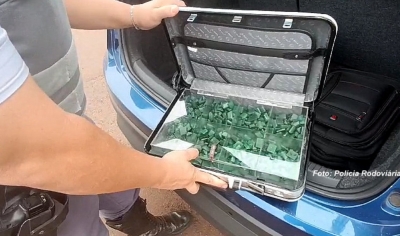 Polícia Rodoviária apreende R$ 3 milhões em pedras preciosas