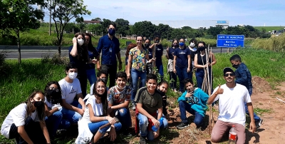Marília e Vera Cruz iniciam plantio do corredor verde entre as cidades