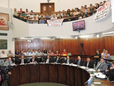 Concessão do DAEM causa polêmica. Sessão da Câmara será retomada daqui a pouco, às 9h