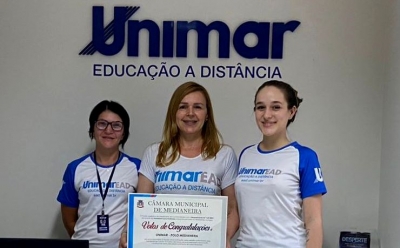 Polo Unimar EaD em Medianeira/PR recebe congratulações da Câmara