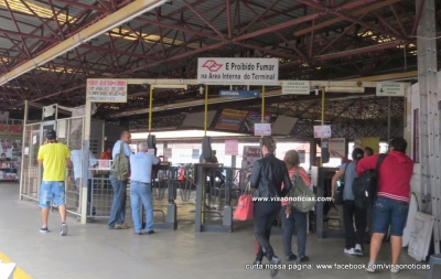 Samuel da Farmácia pede informações sobre direito de passe para estudantes 