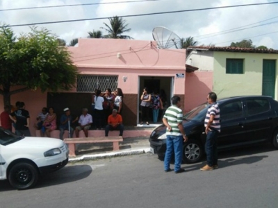 Família é rendida, ameaçada e sofre assalto em velório