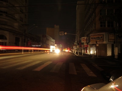 Vendaval deixa diversos pontos da cidade sem energia