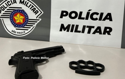 Rapaz usa arma de 