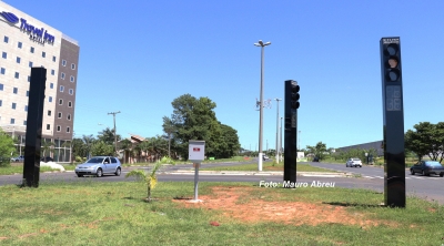 Novos semáforos entram em funcionamento nesta quarta-feira