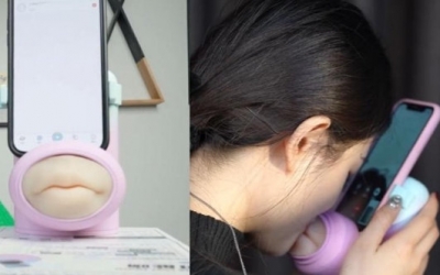 Boca artificial permite beijo a distância entre casais