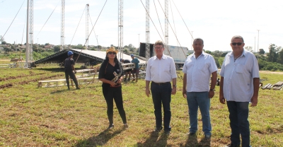 Vereador Marcos Rezende acompanha os preparativos para encenação da Paixão