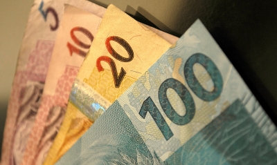 Governo quer reduzir valor do salário mínimo em 2018