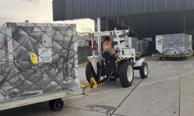 Governo federal recebe 3,8 milhões de doses da vacina AstraZeneca