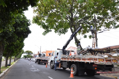 Obras de iluminação na Pedro de Toledo são concluídas