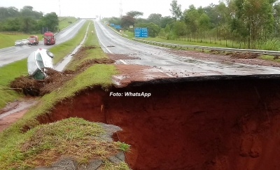 Alerta aos motoristas: chuva causa estragos em rodovias da região