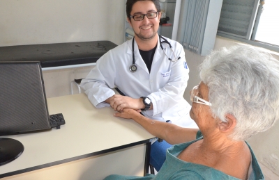 Programa Mais Médicos: profissional permanece em Marília