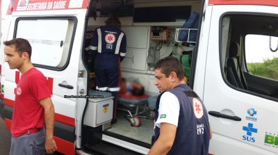 Motorista fica gravemente ferido em capotamento na SP-294