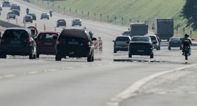 Estradas de São Paulo tem 5,5 milhões de veículos por causa do feriado